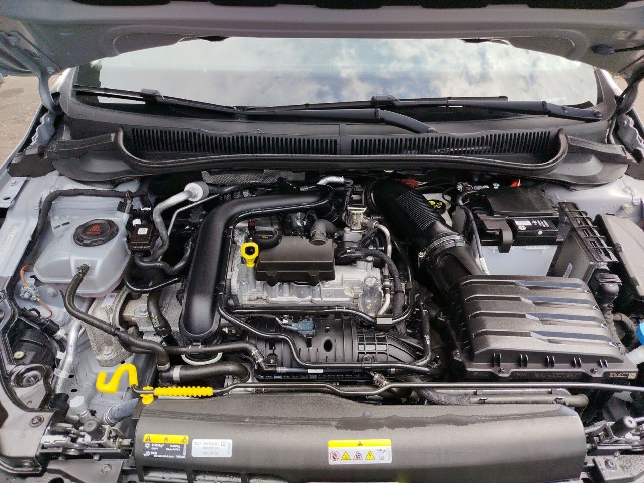 Fahrzeugabbildung Volkswagen Polo Life 1.0 TSI OPF 70 kW 5-Gang