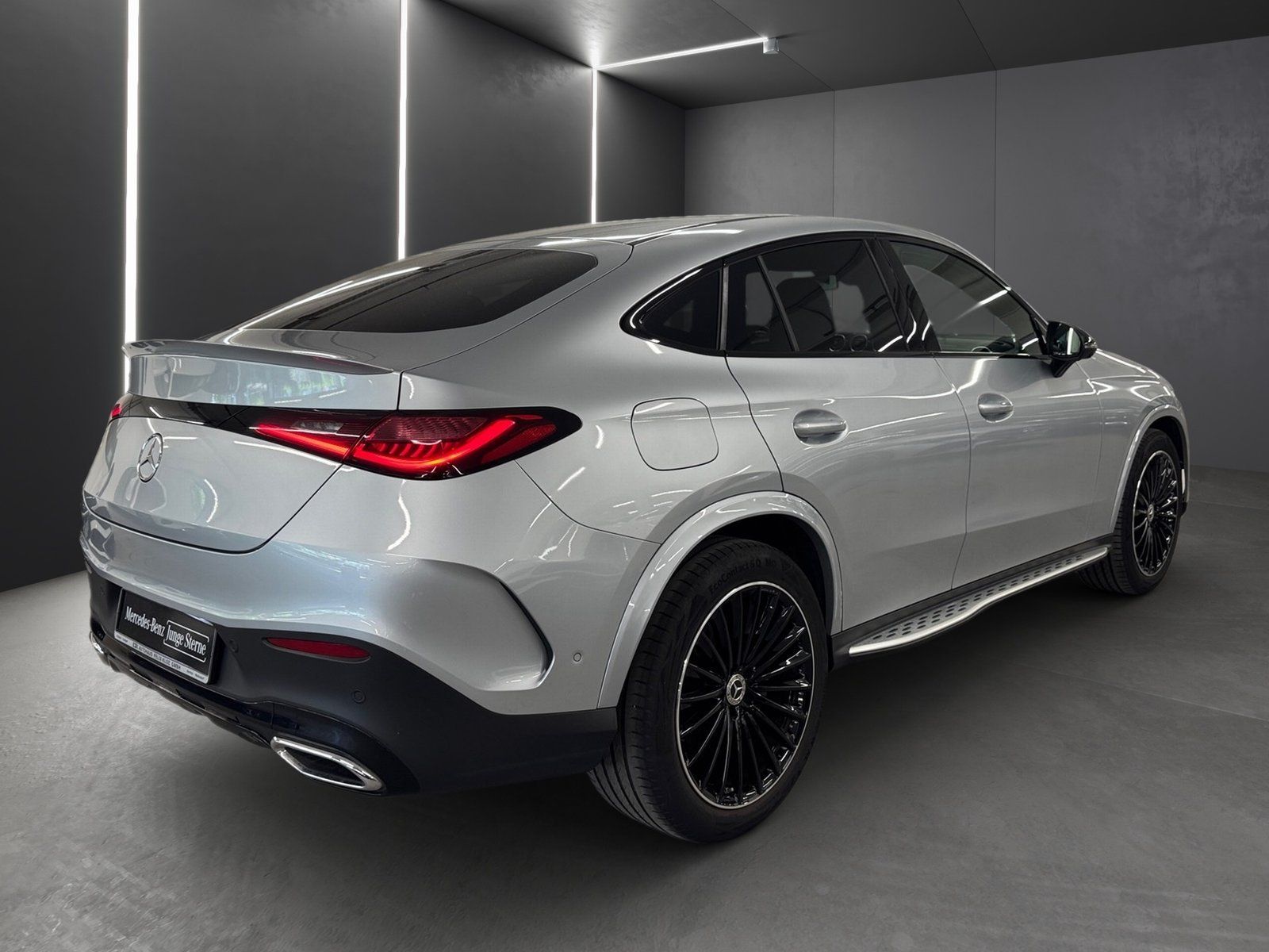 Fahrzeugabbildung Mercedes-Benz GLC 200 4M AMG*20"*360°*AHK*Night*Totwinkel*LED*
