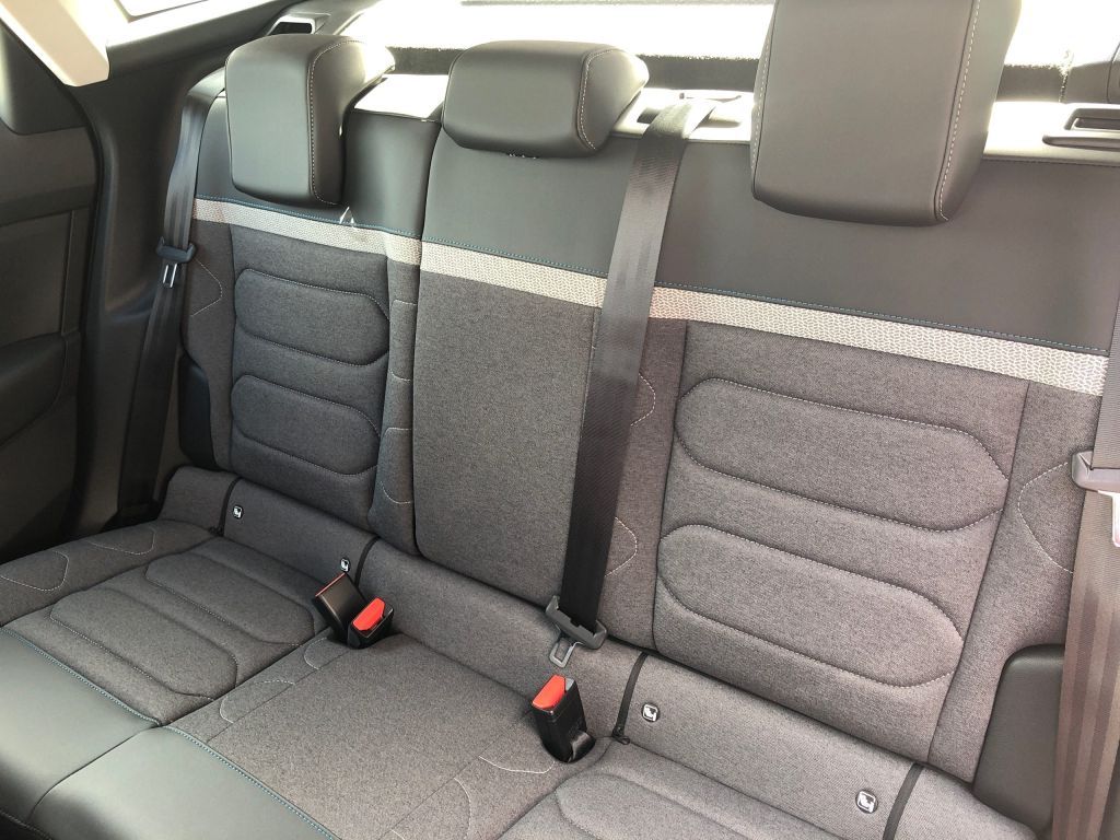 Fahrzeugabbildung Citroën C4 PureTech 130 S&S FEEL PACK *Kälte-Paket*