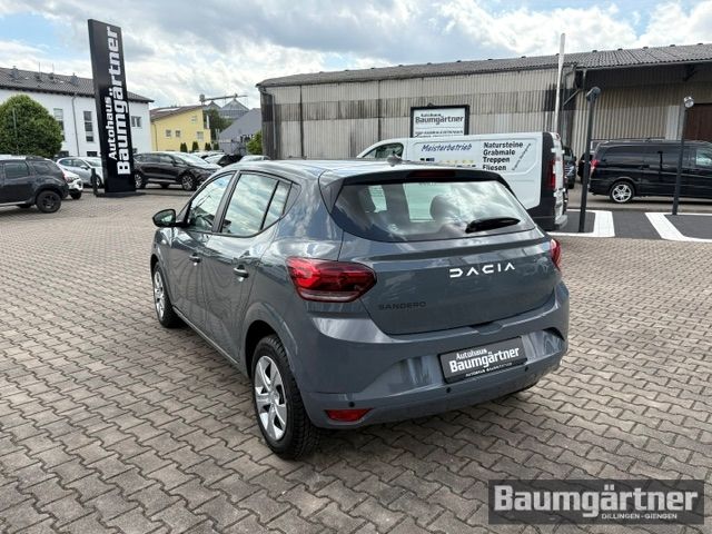 Fahrzeugabbildung Dacia Sandero Essential TCe 90 PDC/LED/Tempomat/GJR