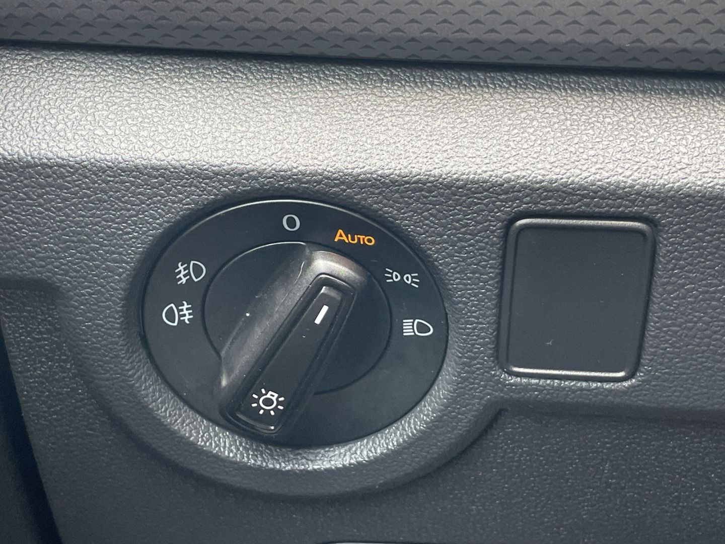 T-Cross 1.5 TSI DSG Active LED/Kamera/ACC/Navi