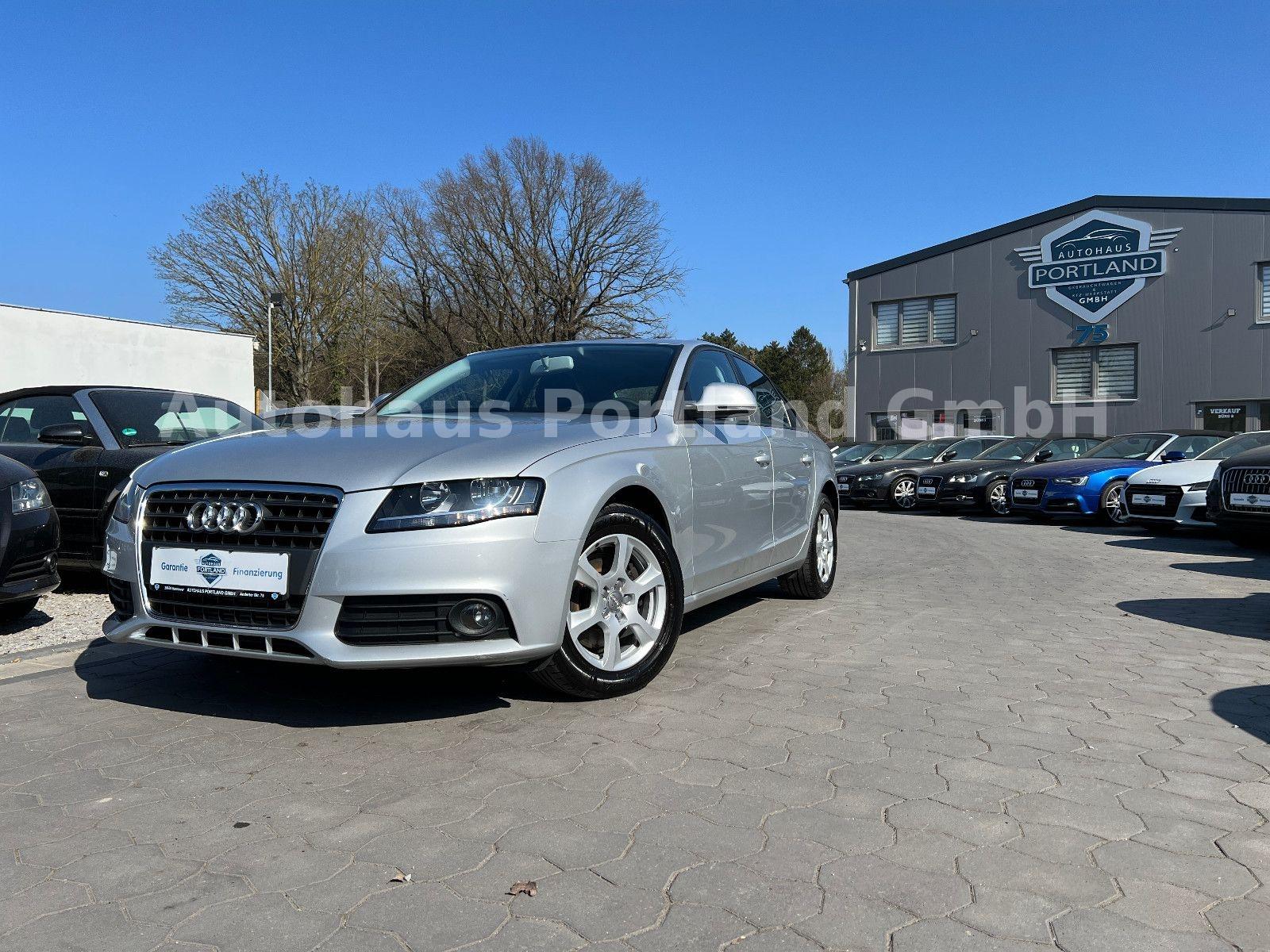 Audi A4 Lim. Attraction/AUDI S-Heft/1. Hand/88TKM