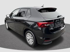 SKODA Fabia Selection PDC RFK CarPlay 5Jahre Garantie*