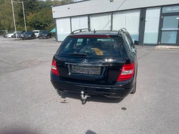 صورة 8 لـ 2014 Mercedes-BENZ C 220
