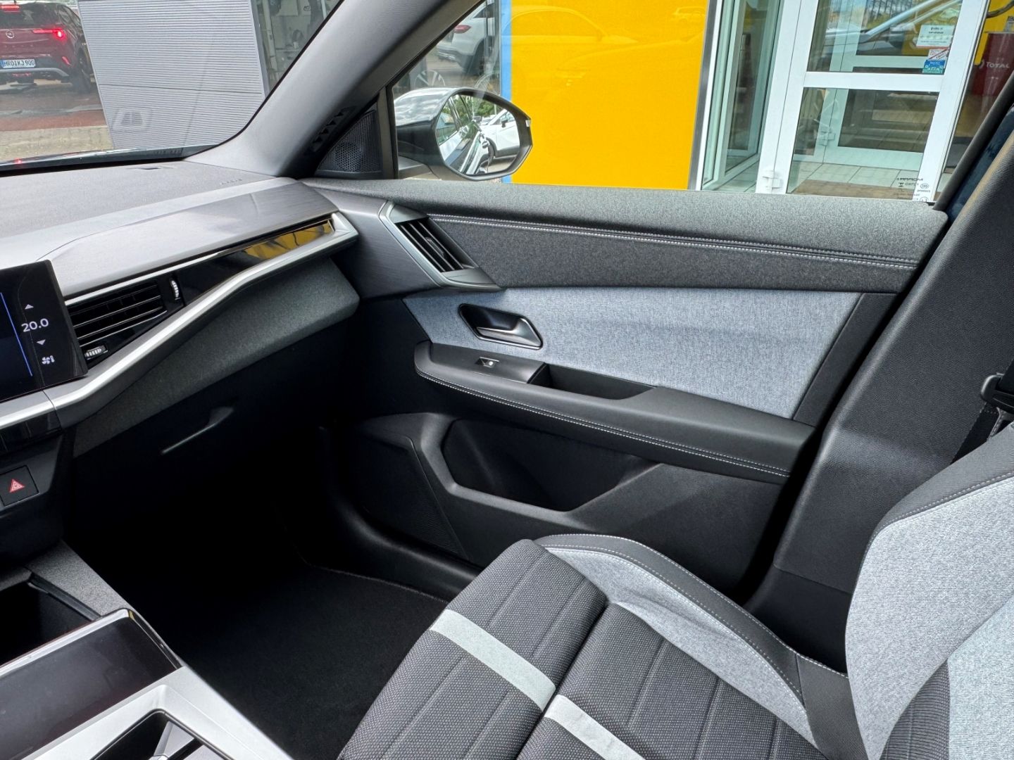 Fahrzeugabbildung Opel Grandland 1.2 Edition SHZ+LHZ+Kamera+Allwetter