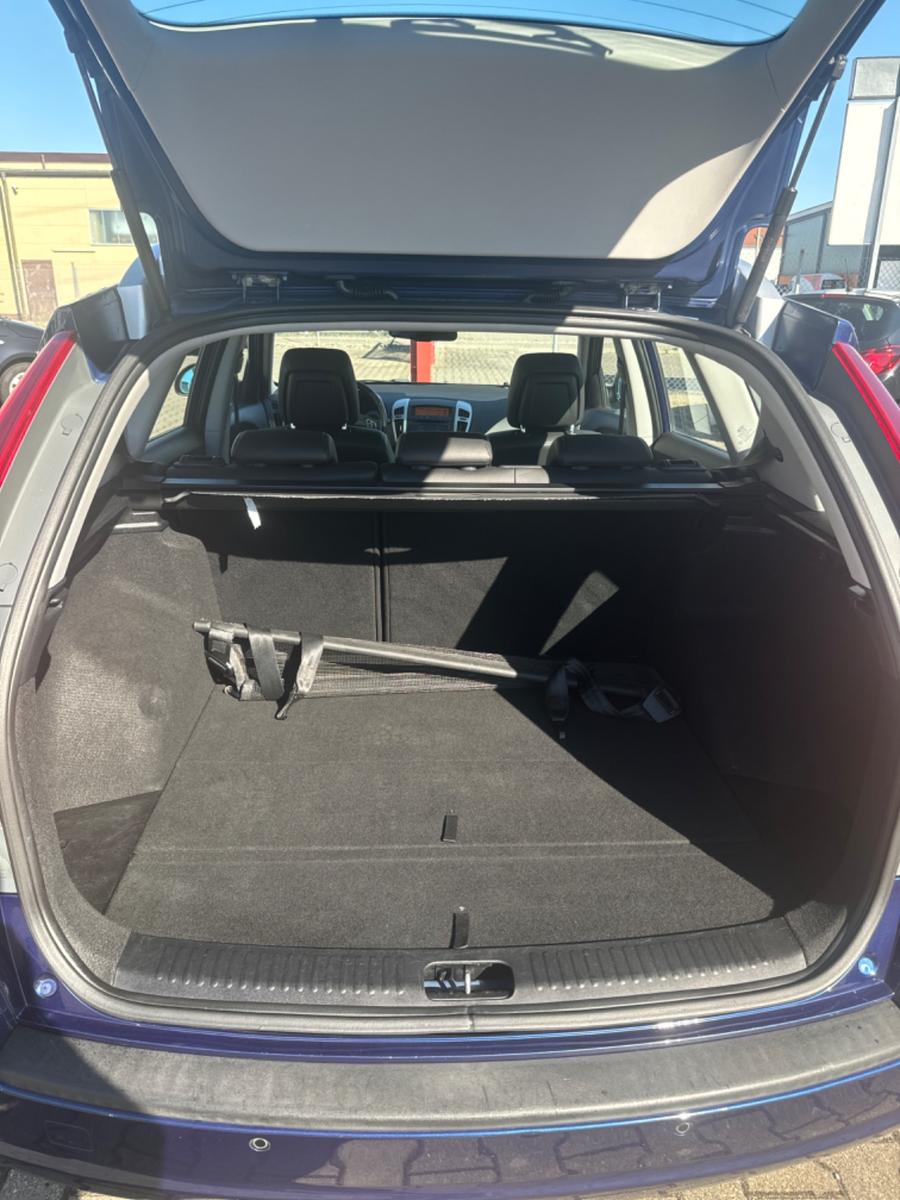 Kia cee'd*SHZ*PDC*Klima*Navi*Export*