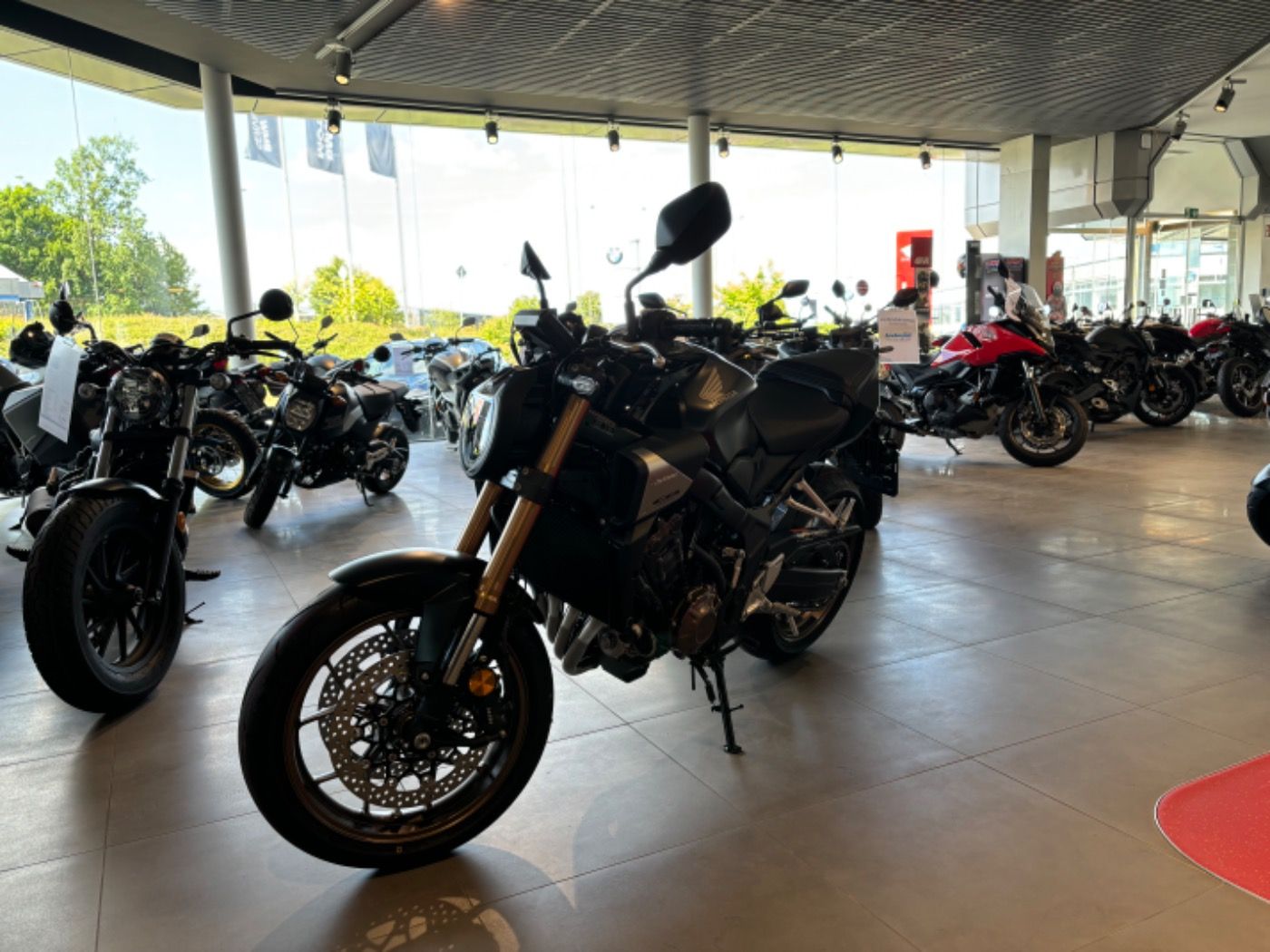Fahrzeugabbildung Honda CB 650 R E-Clutch 2025