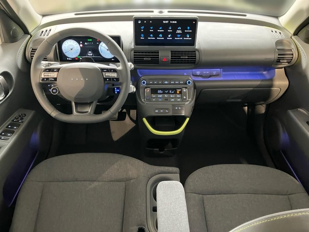 Fahrzeugabbildung Hyundai INSTER Cross EV 49 kWh KlimaA Navi SHZ KeyLess