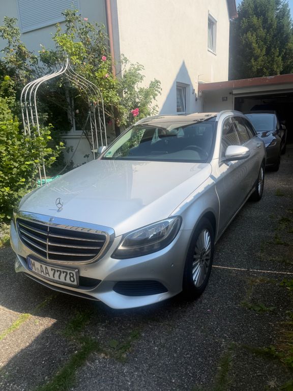 Image of Mercedes-Benz C 200