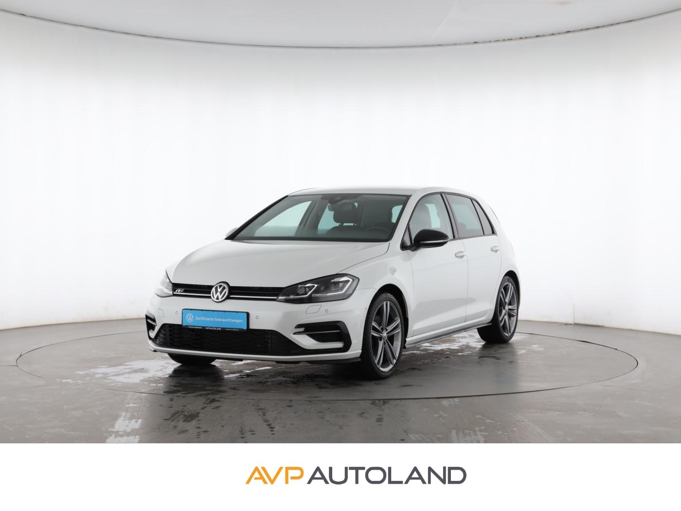 Volkswagen Golf VIII 1.5 TSI DSG IQ.DRIVE | LED | NAVI |