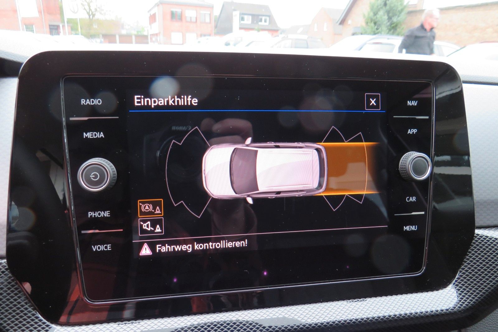 Fahrzeugabbildung Volkswagen T-Cross 1.0 TSI Life ACC ASSISTENTPA. SITZH. 1HD