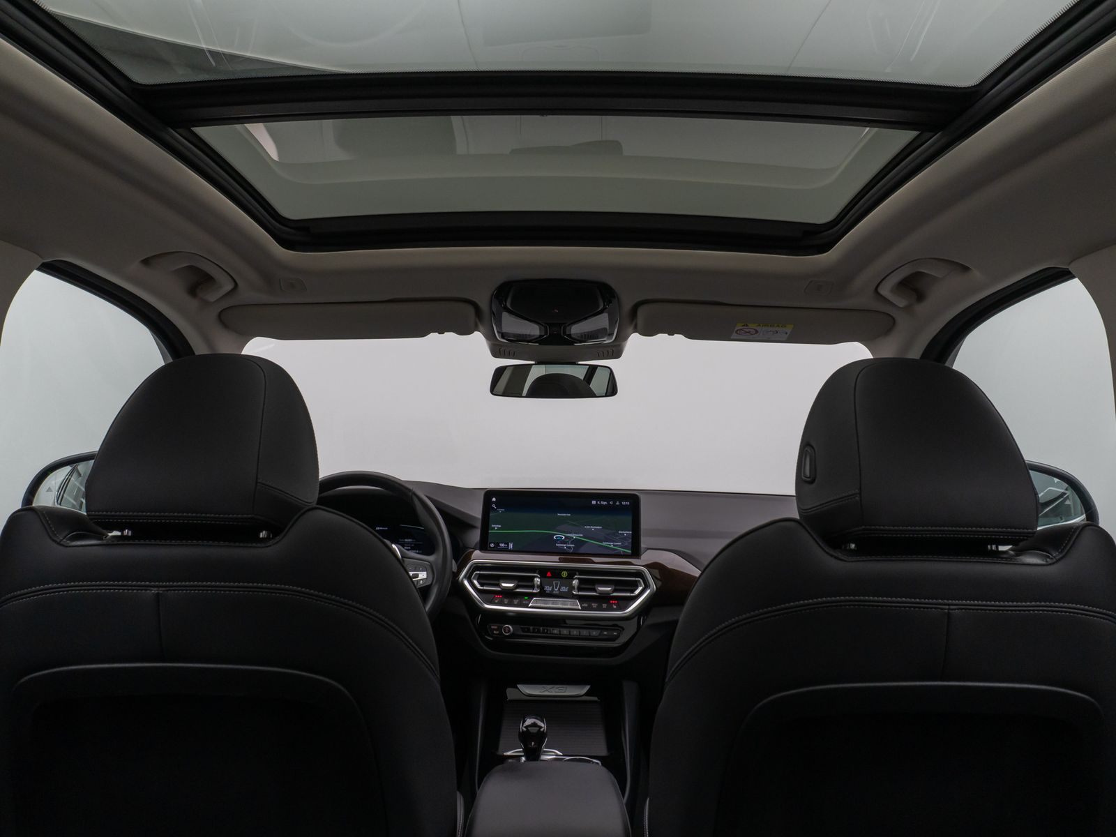 Fahrzeugabbildung BMW X3 xD30e Panorama Kamera Laser HUD DAB HiFi 18"