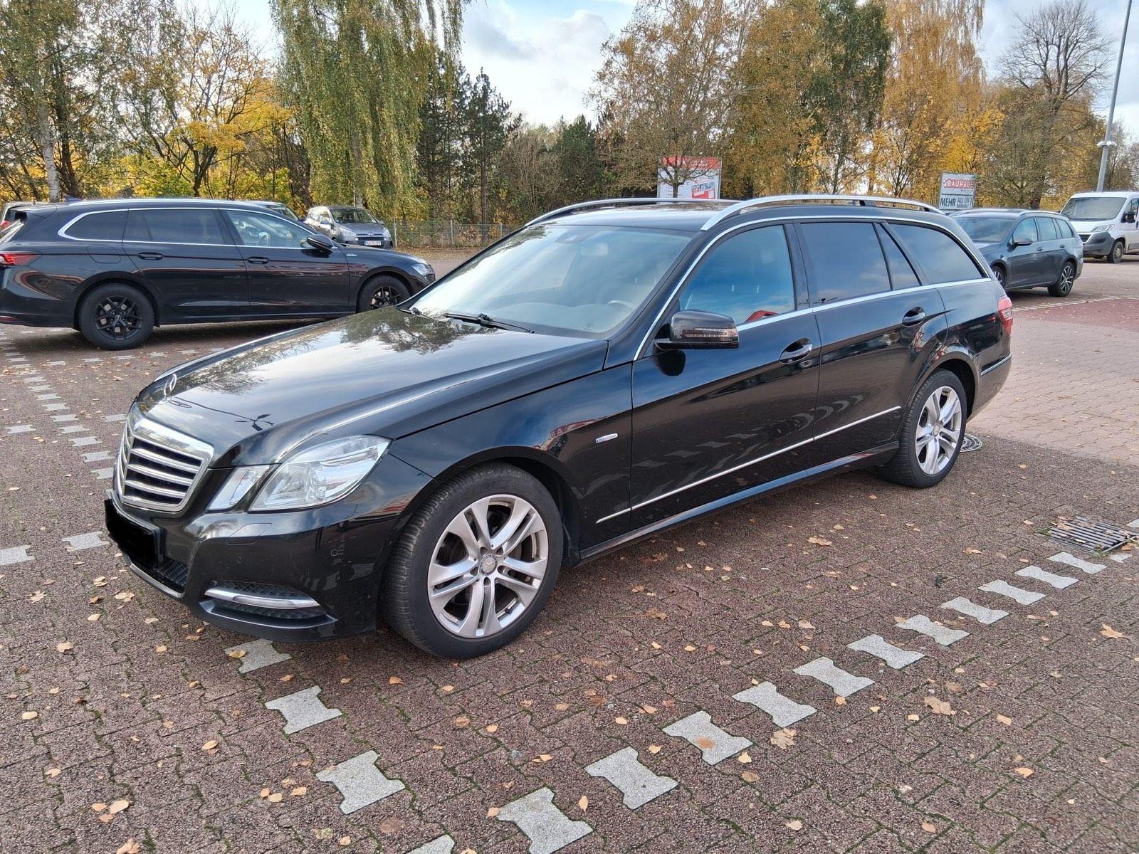 Mercedes-Benz E250 2012 — interior