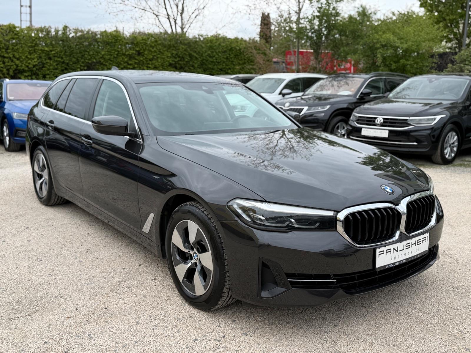 BMW 520d Touring xDrive Standheizung AmbiBel Keyless