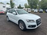 Audi Q5 2.0T Quattro S-line Leder - Audi Q5 mit Benzin-Antrieb: Standheizung