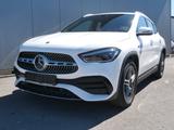 Mercedes-Benz GLA 250 e AMG-Line NAVI/LED/DISTR/RFK/E-KLAPPE - Mercedes-Benz GLA-Klasse AMG-Line mit Hybrid-Antrieb (Benzin/Elektro)