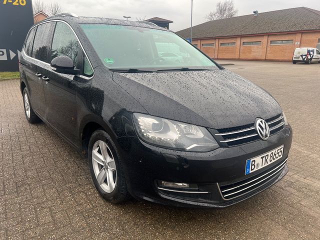 Volkswagen Sharan Highline Pano.Leder 7Sitz AHK Elektr.Türe