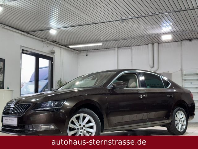 Skoda Superb Lim*Style*4x4*DSG*Pano*Leder*4xSHZ*