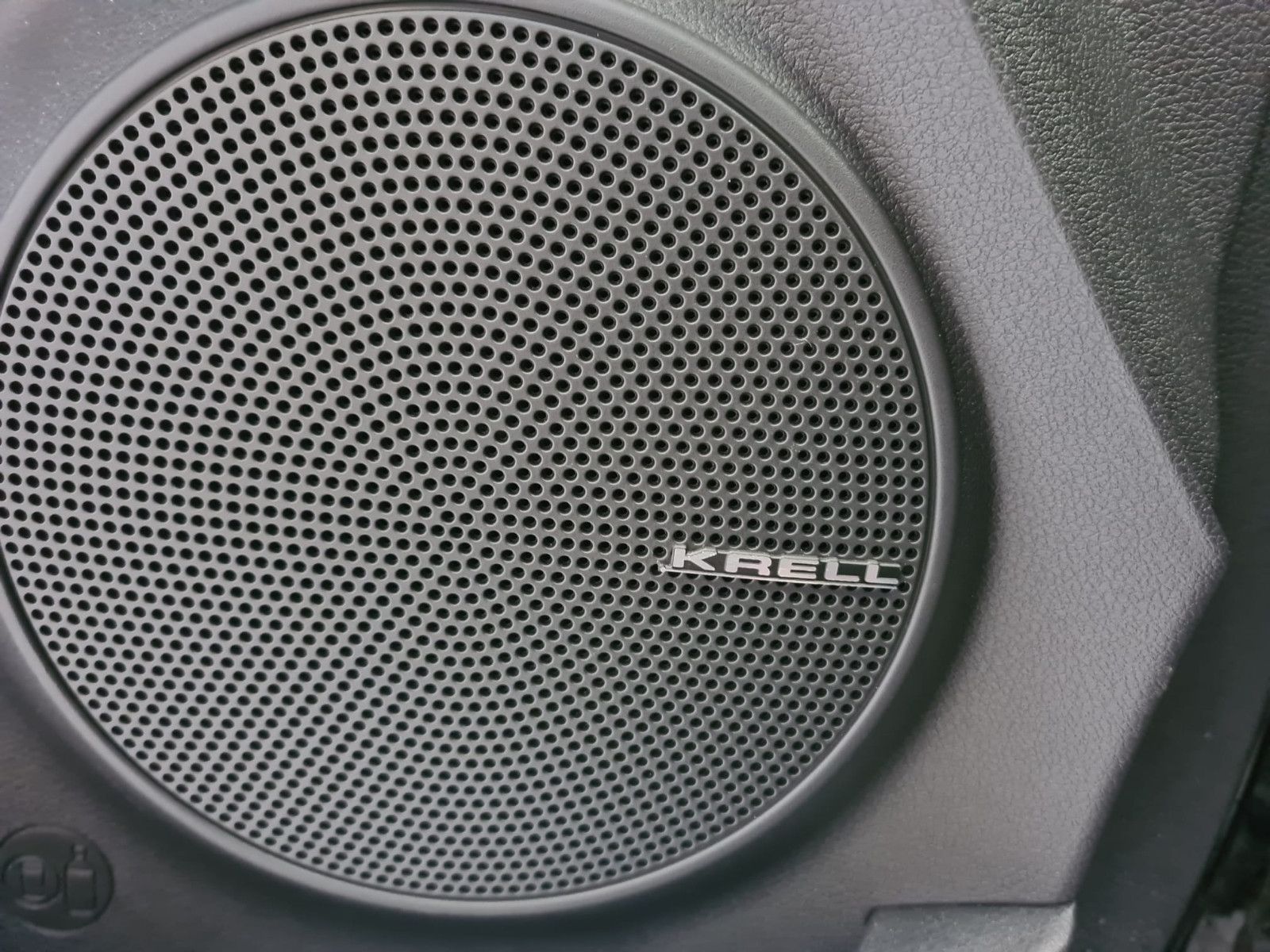 Fahrzeugabbildung Hyundai Kona 2WD / KAMERA / NAVI / ALLWETTER