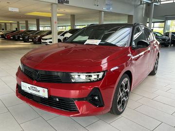 Fotografie Opel Astra Sports Tourer 1.2 Turbo GS Tech-Paket
