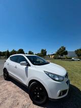 Hyundai TUCSON - gebrauchte Hyundai TUCSON aus dem Jahr 2012