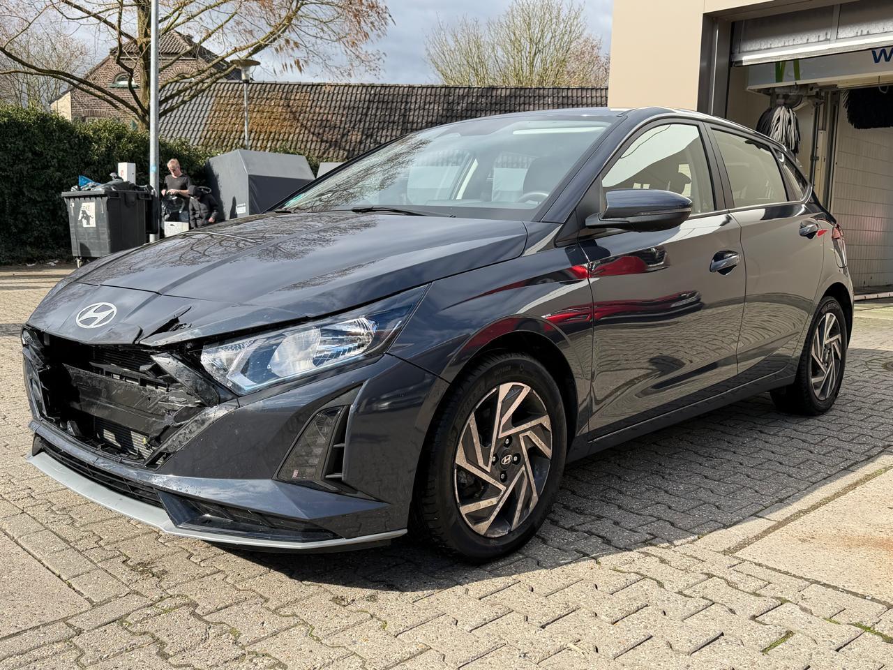 Hyundai i20 Trend LENKRADHEIZUNG NAVI LED KAMERA 4xSHZ