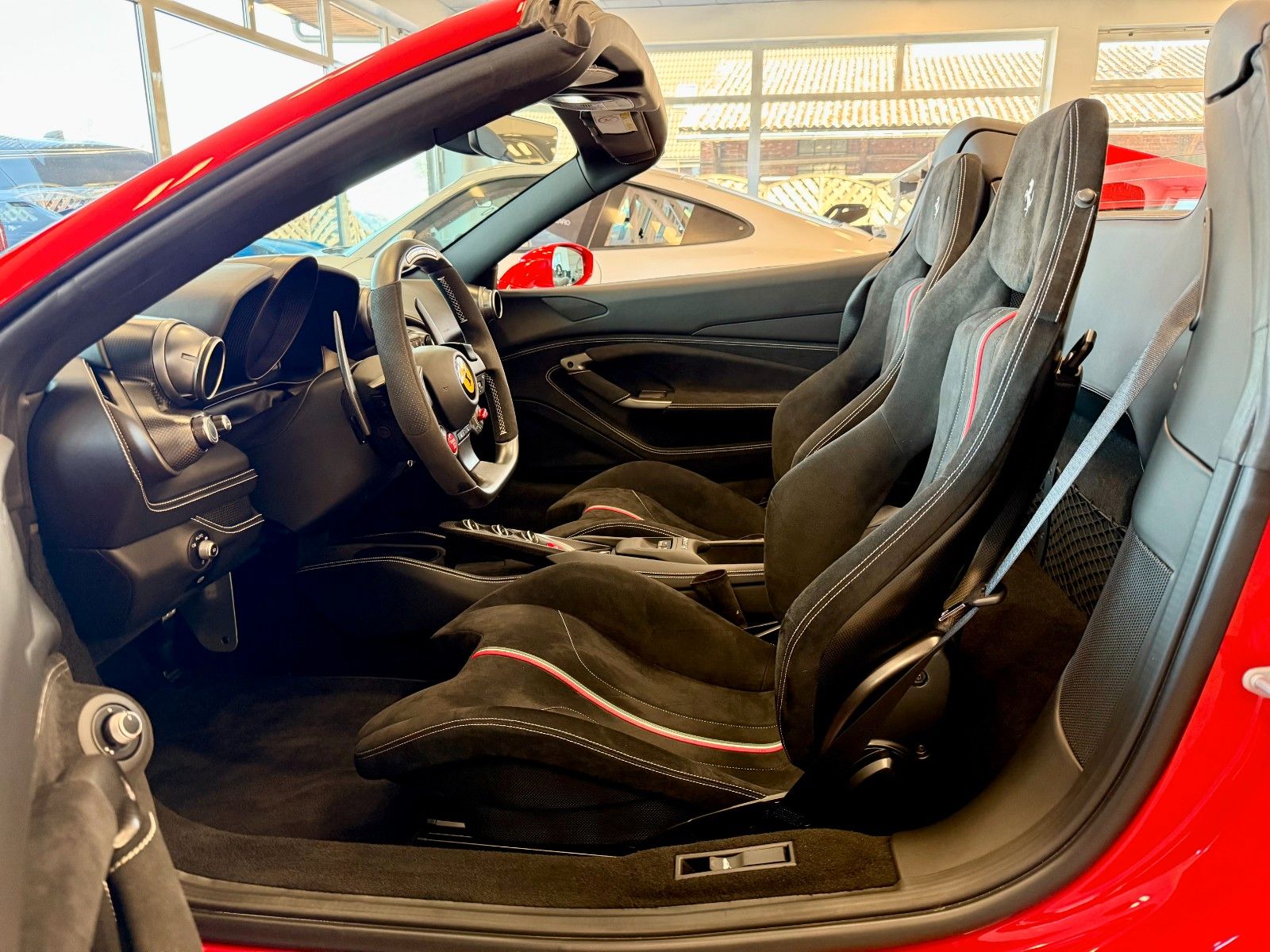 Fahrzeugabbildung Ferrari F8 Spider Carbon Racing Seats/LIFT/LED