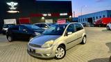 Ford Fiesta 1.2 16V 75CV 5p Ghia + Neopatentato - Ford Fiesta aus 2005: Ghia