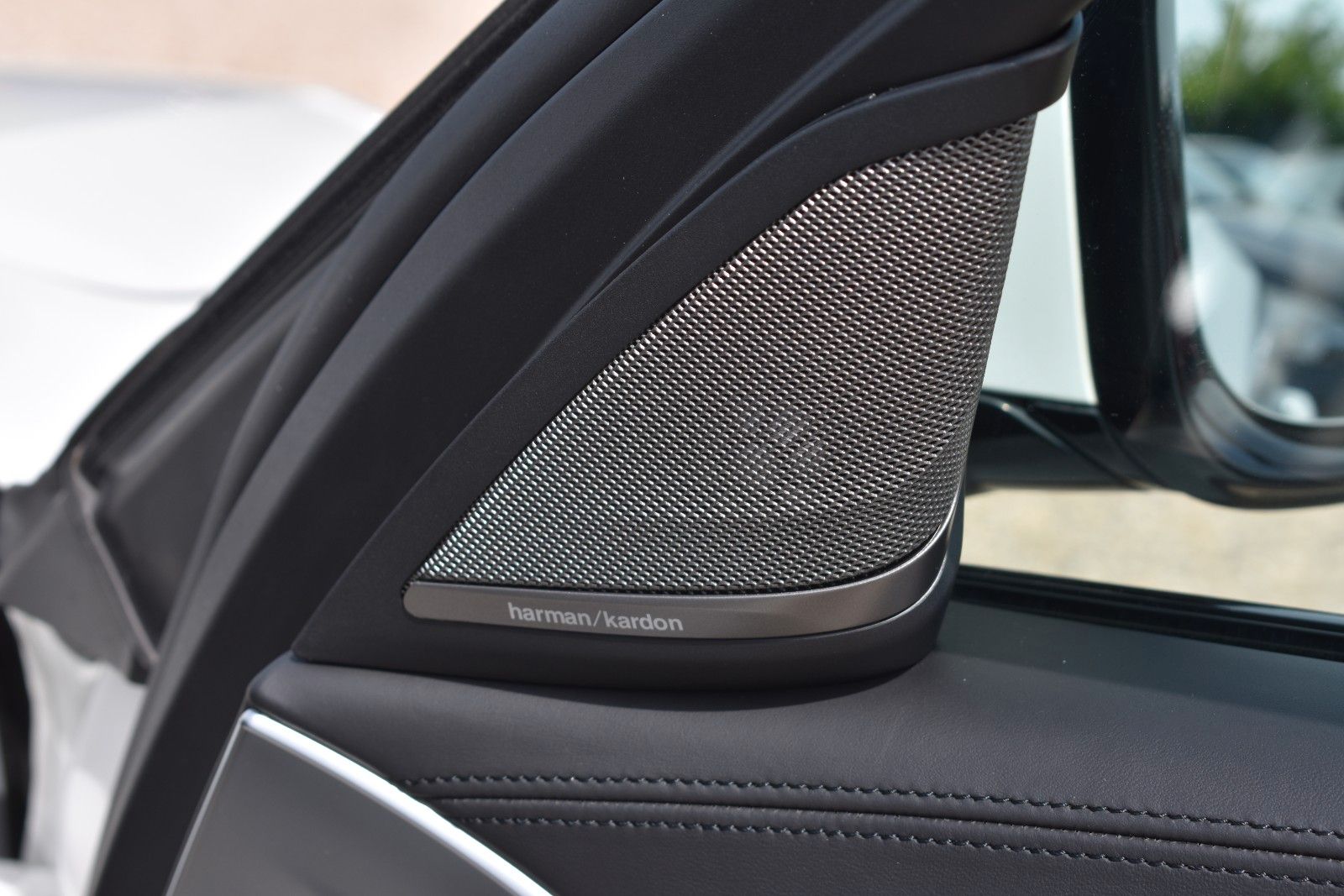 Fahrzeugabbildung BMW 530d Touring xDrive M Sport HUD AHK H&K Panorama