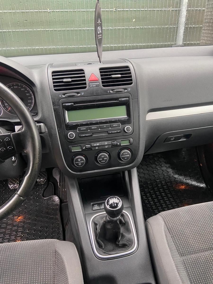 Volkswagen Golf 2009 — photo 11