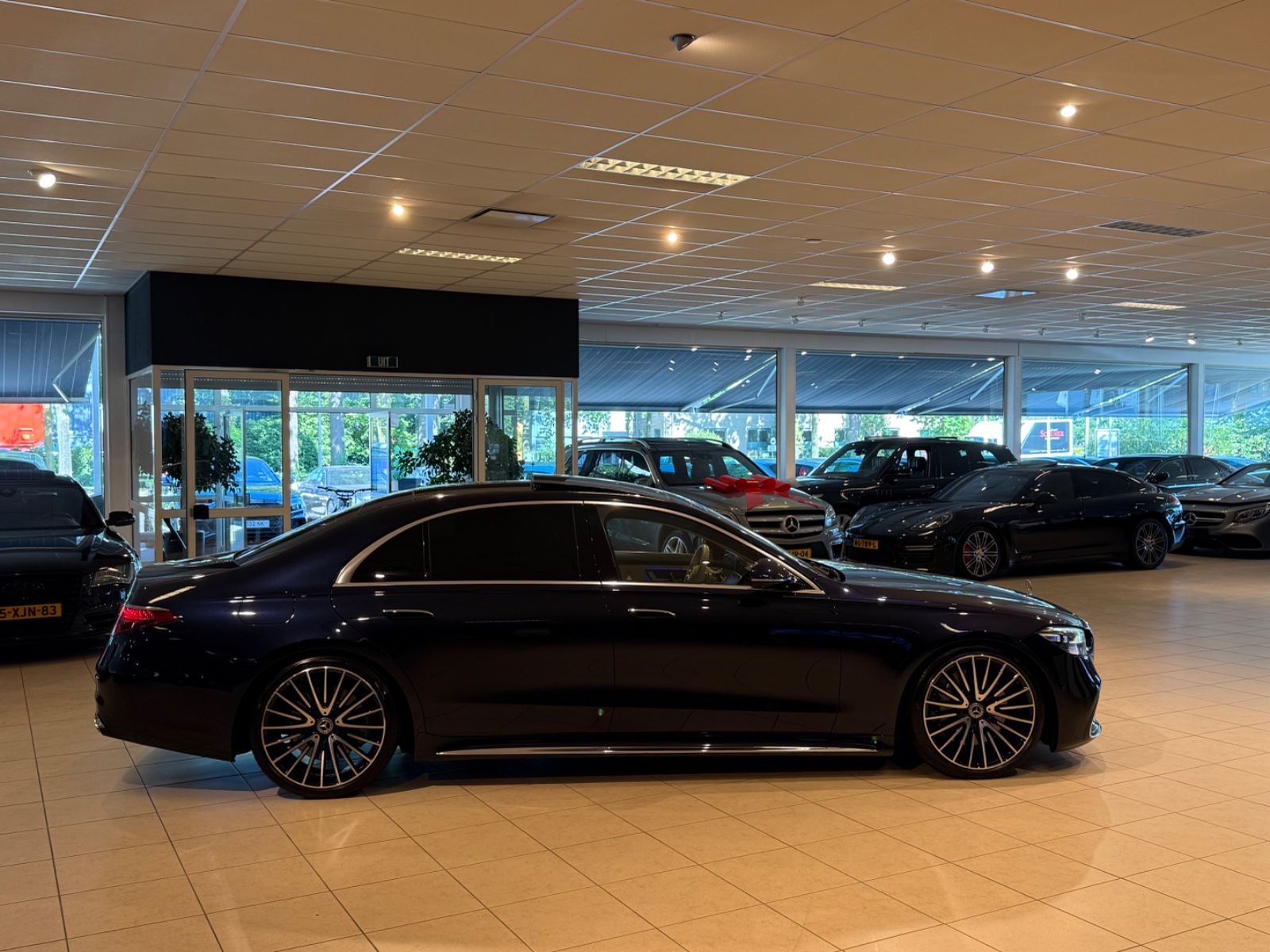 Mercedes-Benz S580 V8 4 MATIC LANG/MANUFAKTUR/PANO/3D/HUD/VOLL imagem 3