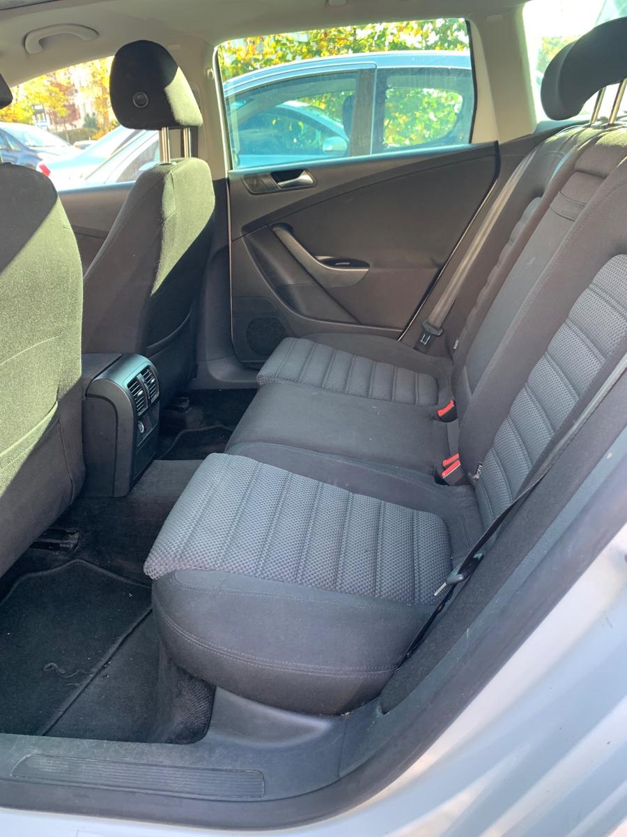 Volkswagen Passat 2009 — photo 10