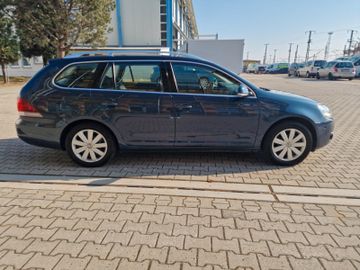 Volkswagen Golf - 6