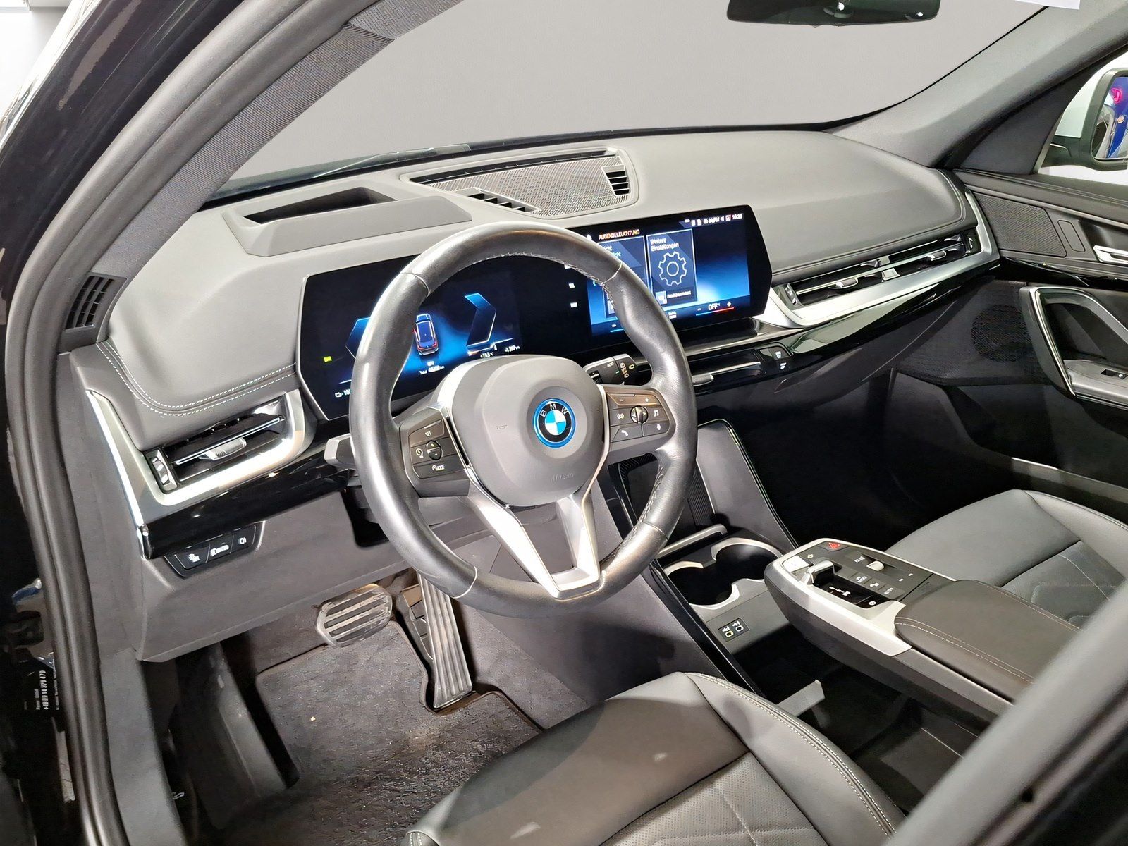BMW iX1 xDrive30 AHK Driv.Assist LiveCockpitProf foto 4