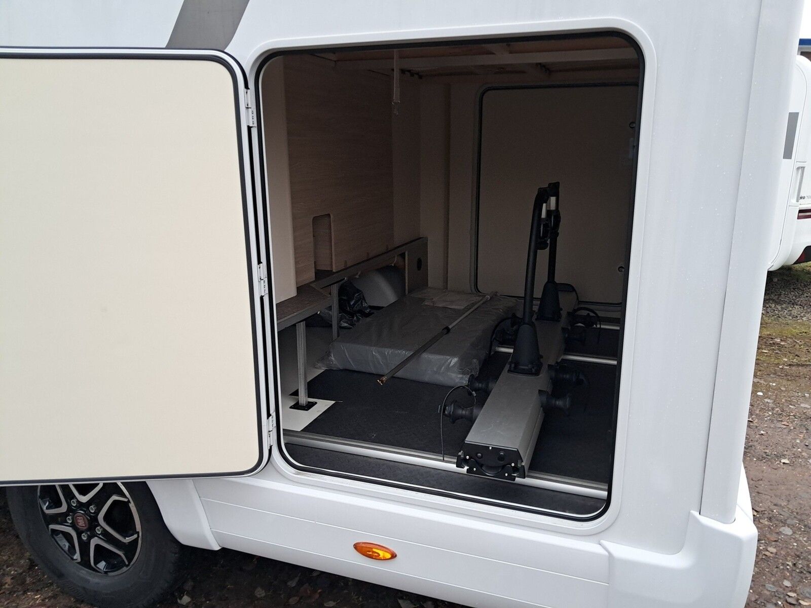 Fahrzeugabbildung Eura Mobil Activa One AO 690 HB Mark/Navi/SAT/TV/Solar/Fahr