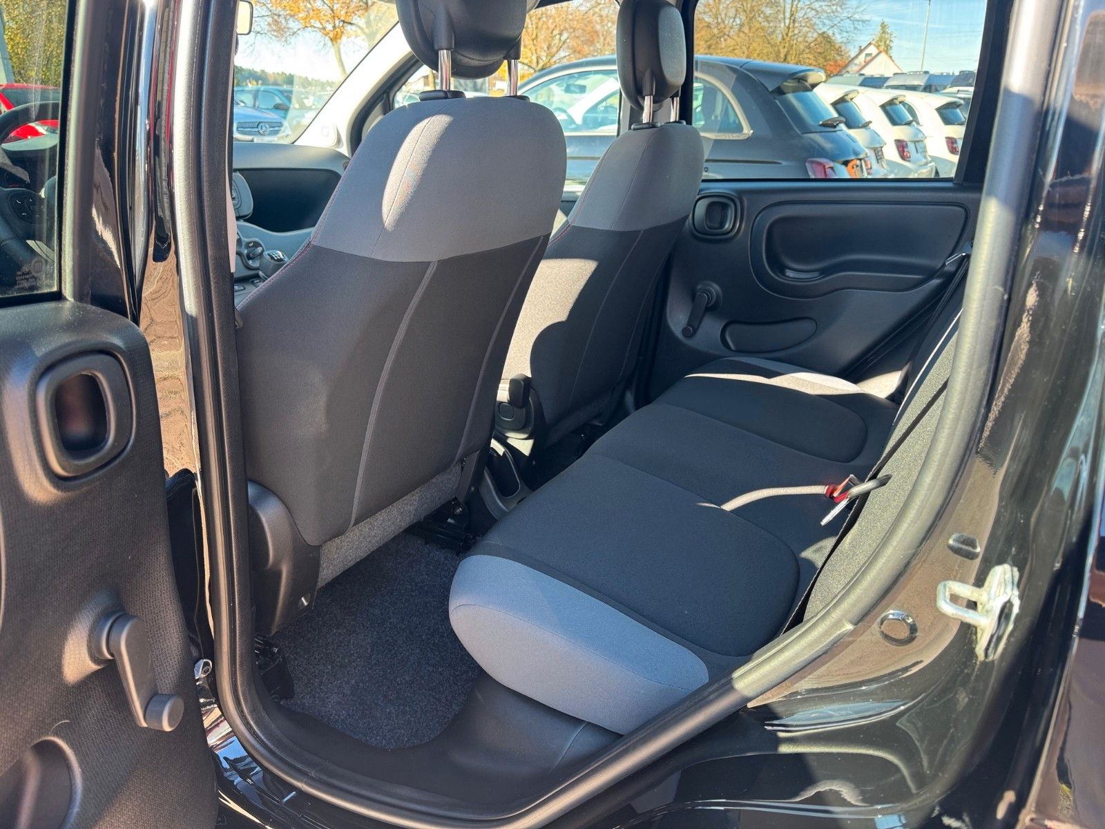 Fahrzeugabbildung Fiat PANDA 1.2 More 69PS USB RADIO KLIMA