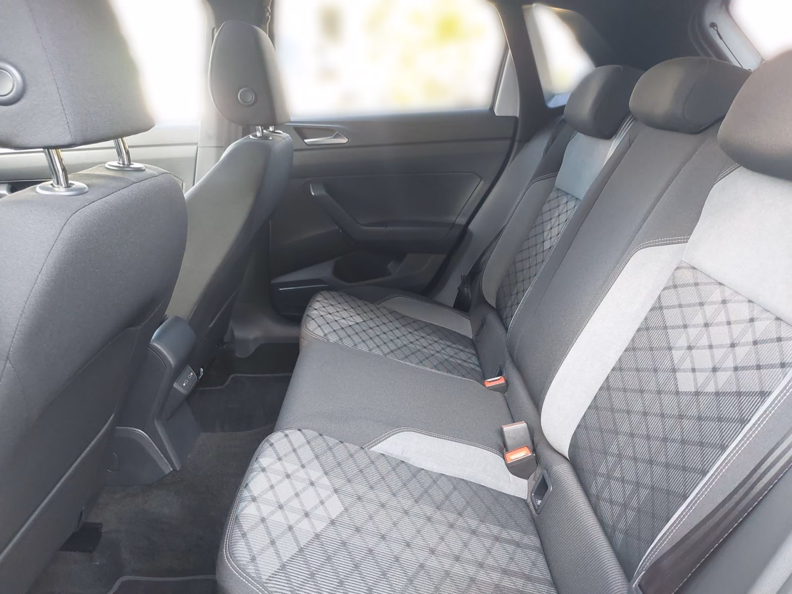 Volkswagen Polo 1.0 TSI DSG R-Line Navi IQ.LIGHT Pano Rückf, миниатюра 10