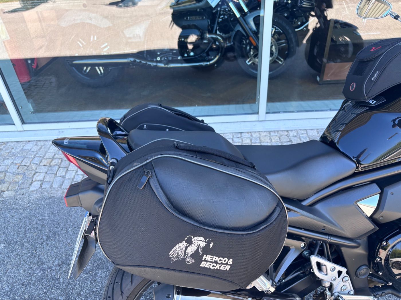 Fahrzeugabbildung Suzuki GSF 1250 A