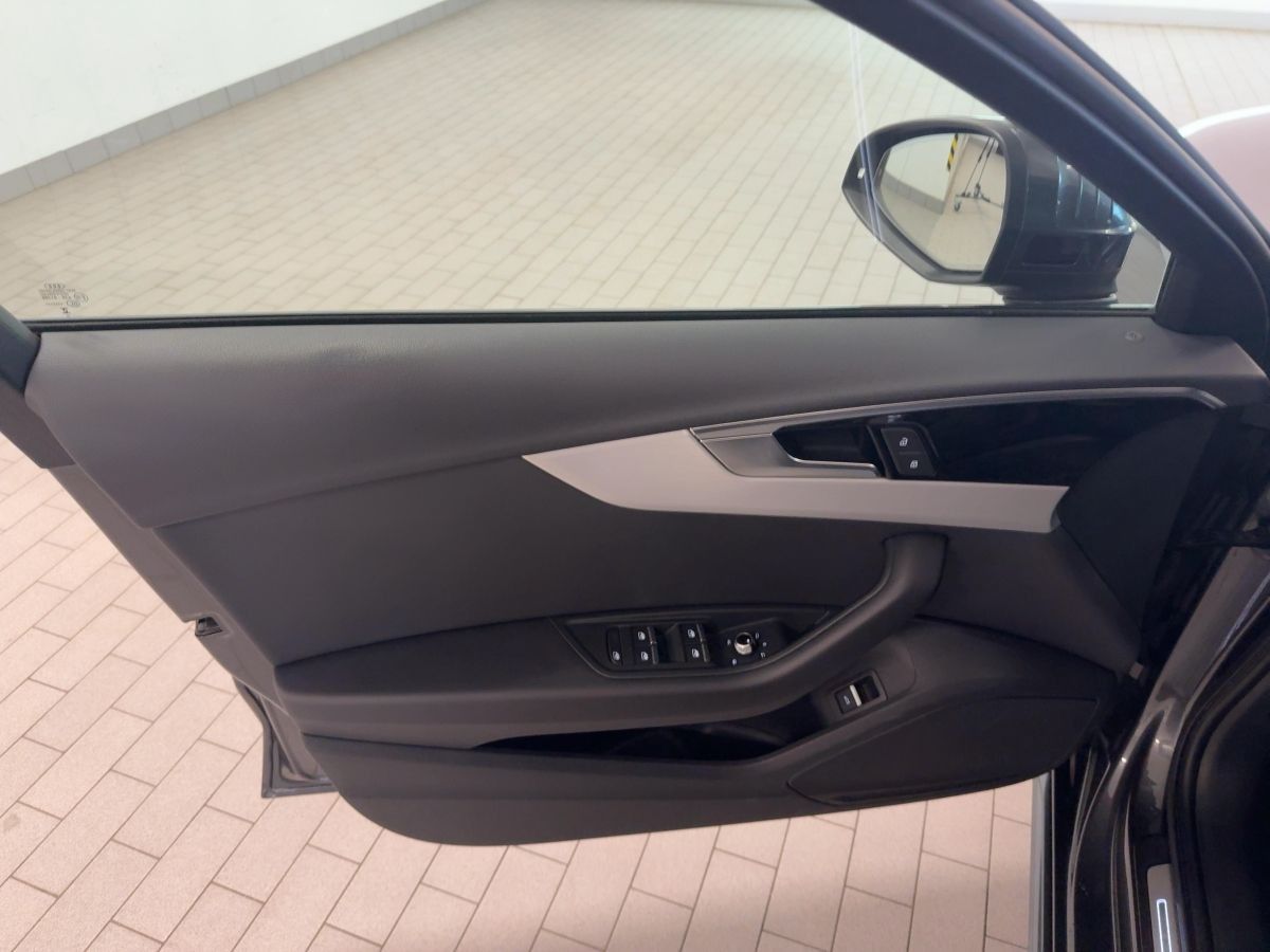 Audi A4 - Bild 18