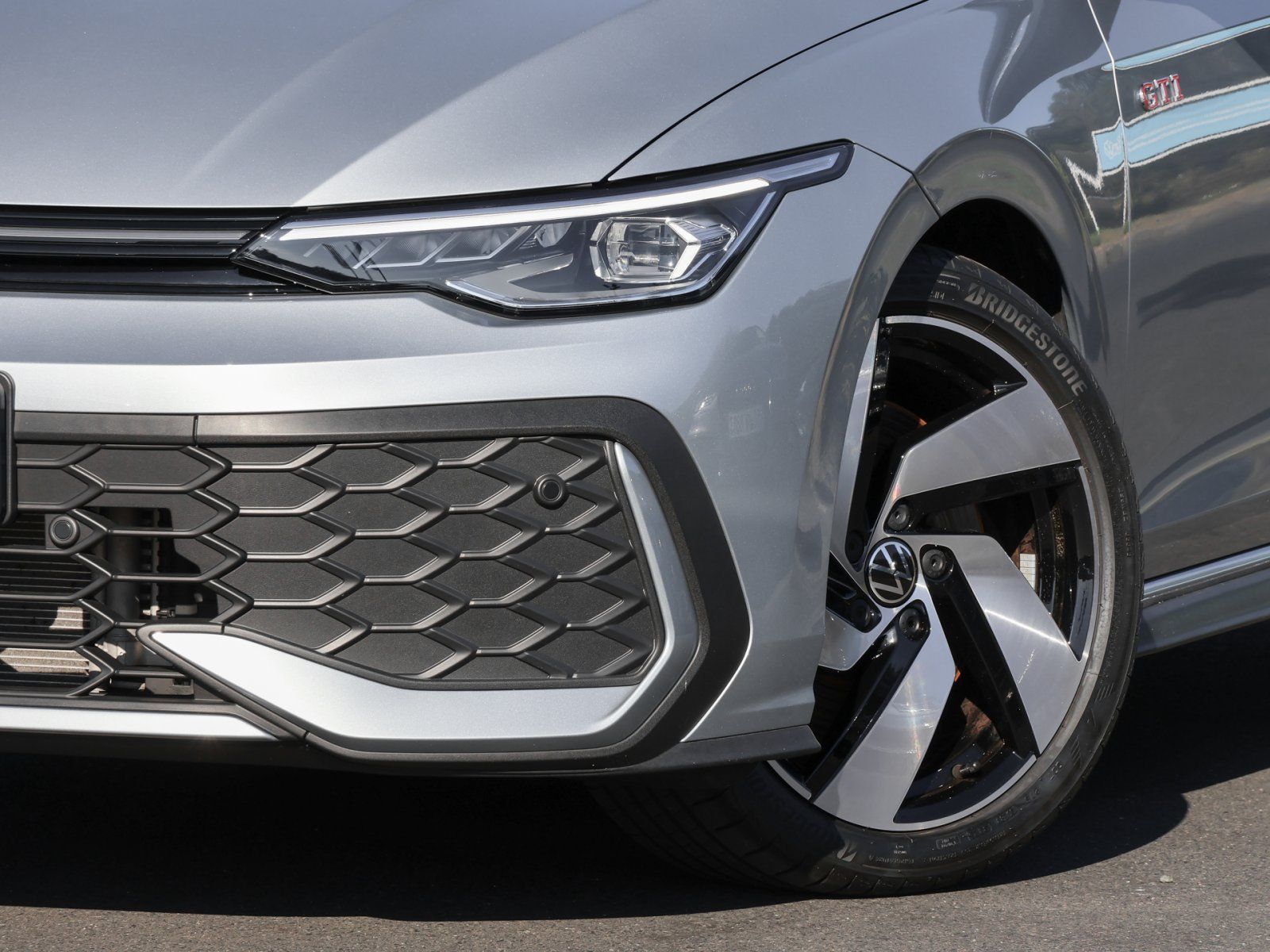 Volkswagen Golf GTI 2.0 TSI DSG Pano Standheizung Navi Kame foto 4