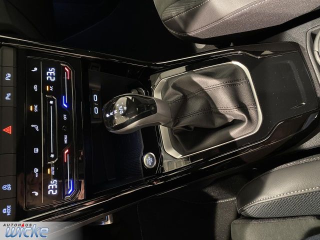 T-Roc 1.5 l TSI OPF DSG R-Line NAVI RFK AHK