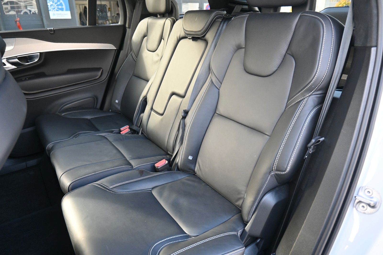 Fahrzeugabbildung Volvo XC90 Ultimate Dark AWD*HUD*360°*LUFT*STDHZG*AHK*