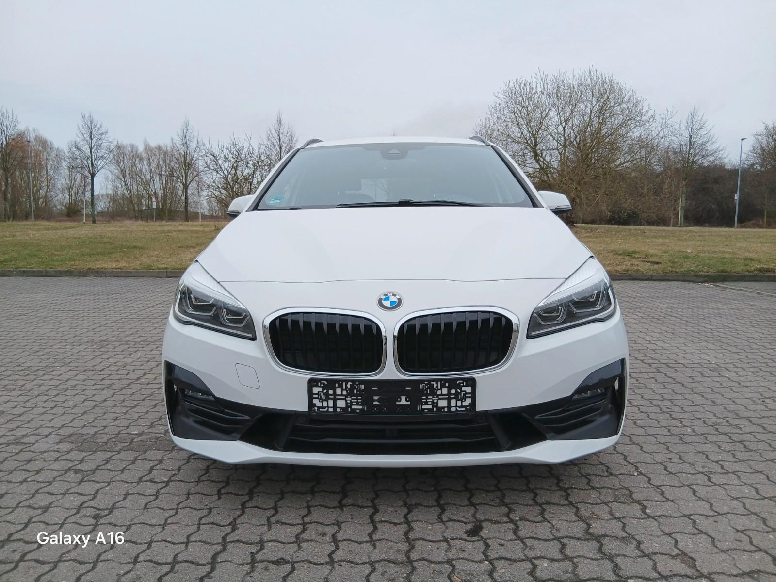 BMW 218 2 Active Tourer 218 d Sport Line TUV Neu