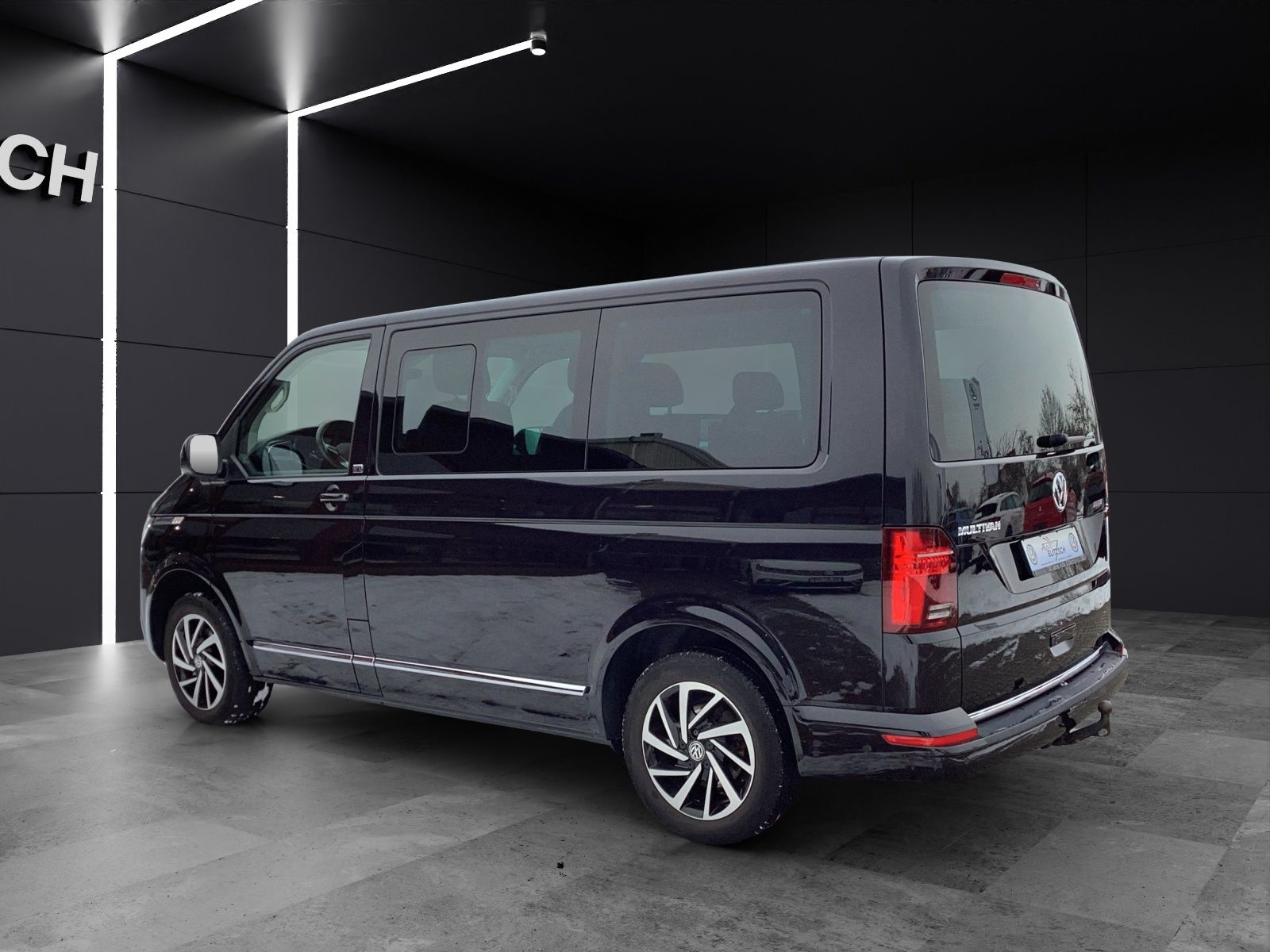 Fahrzeugabbildung Volkswagen T6 Multivan T6.1 TDI Generation-Six DSG LED AHK