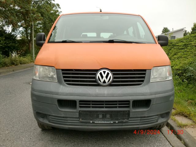 Volkswagen T5 2.0 Benzin/CNG Kombi lang 9 Sitzer OHNE Sitze