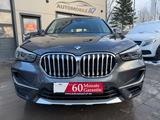 BMW X1 xDrive 20 i xLine *M-SPORTPAKET/PANO/LEDER* - BMW X1 xLine mit Benzin-Antrieb
