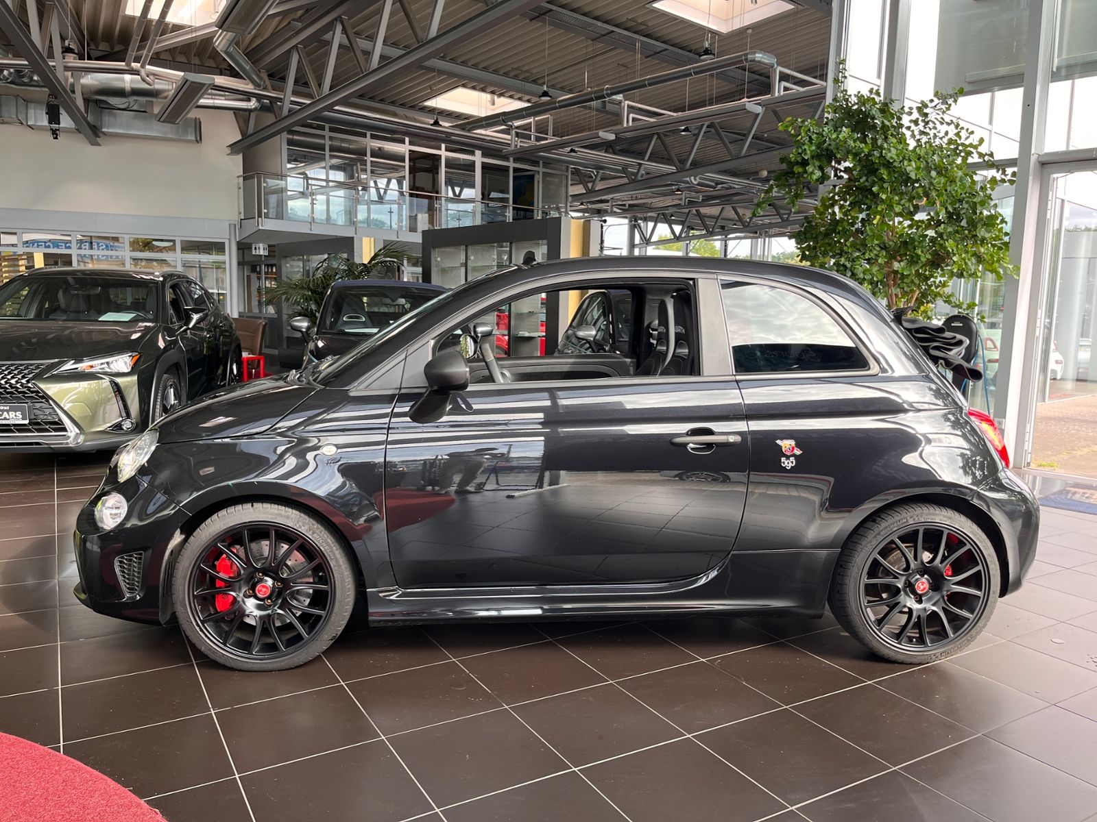 Fahrzeugabbildung Abarth 595C Competizione XENON NAVI ALU