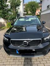 Volvo XC40 T4 AWD Momentum Pro Geartronic Momentum Pro - Volvo XC40 von privat