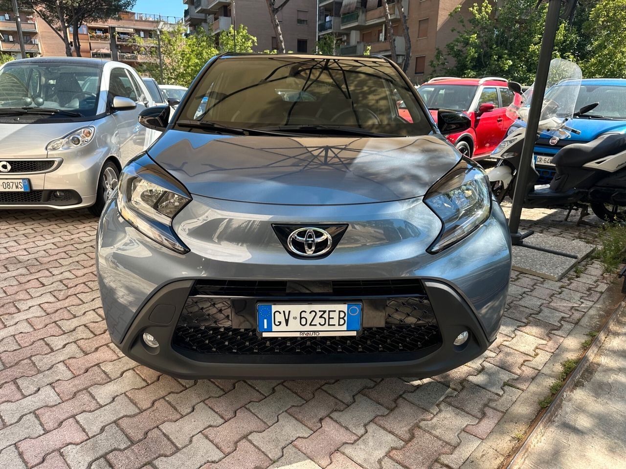 Other Toyota Aygo X 1.0 TREND C. AUT. 06/24 KM.2020 un imagem 2