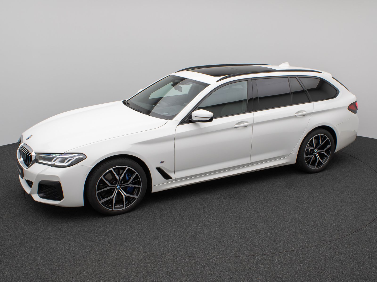 Fahrzeugabbildung BMW 540d xD M Sport Panoram Kamera Laser HUD H/K 19"